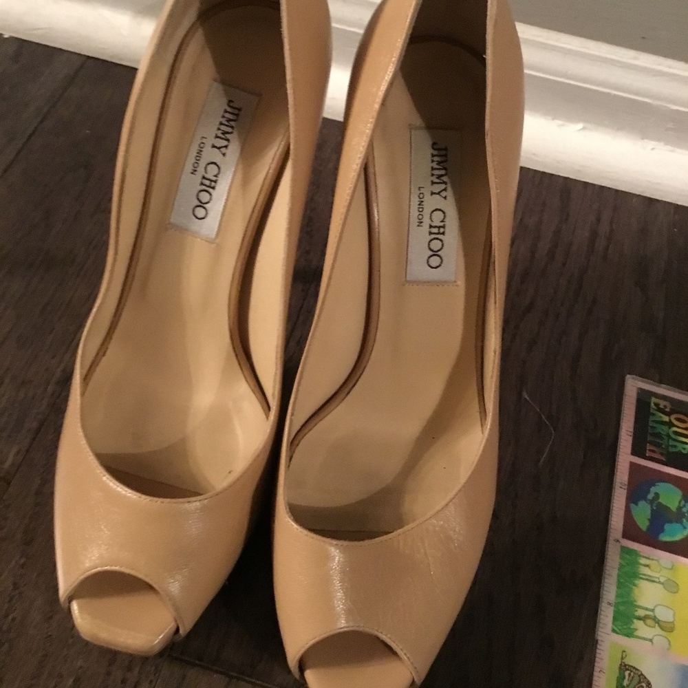 Jimmy Choo 5” nude peep toe heels